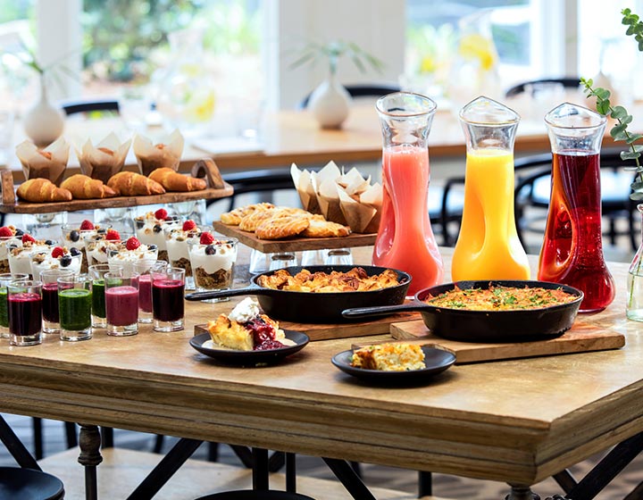 ballroom breakfast display